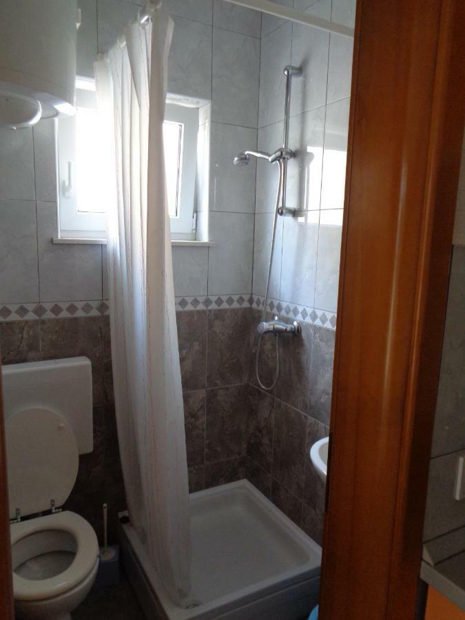 Apartments Radoš Lokva Rogoznica Exterior foto